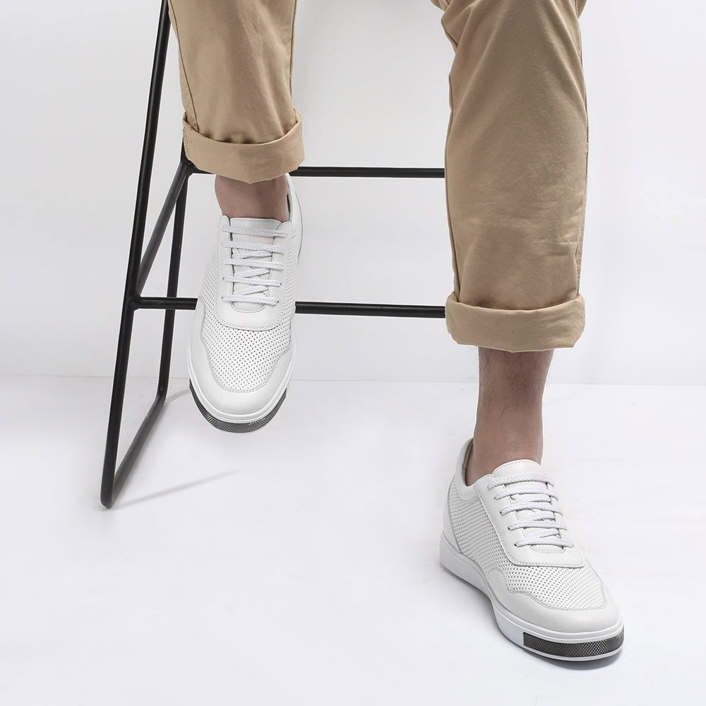 white sneakers with increaser structure